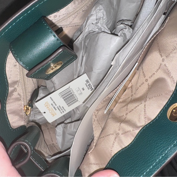 NWT Michael Kors Hamilton Medium Satchel with matching wallet. - Picture 2 of 8